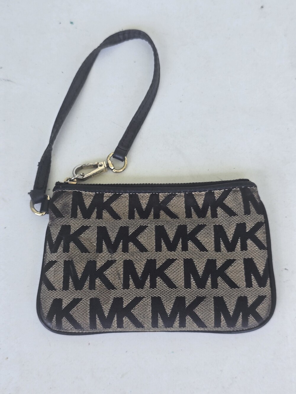Michael Kors MK Logo Jacquard Wristlet Clutch Black Beige Gold Hardware 4x6